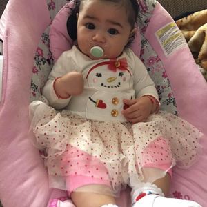 Meet your Posher, Ely